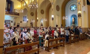 La missa en honor a la patrona dels pescadors centra la diada de la Mare de Déu del Carme