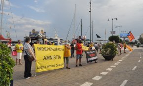 Les Àvies i Avis per la Independència, ferms en les seves concentracions reivindicatives al Port
