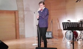 L'artista cambrilenc Mario Olivo, d'interpretar cançons de 'crooner' a tenir un projecte musical intimista