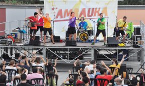 Música, ball, gresca i animació per a petits i grans al parc del Pinaret de la mà del grup Ambauka