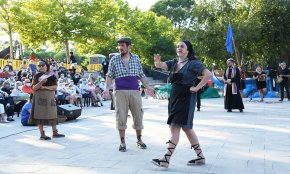 Retorna amb força el ball parlat Vileros i Mariners, un dels actes destacats de la diada de la Festa Major