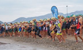 Més de 250 triatletes participaran, avui, al Triatló de l'Hospitalet de l'Infant