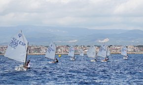 Uns 150 regatistes participen a la Regata Cambrils a Bon Port en la seva 15a edició  
