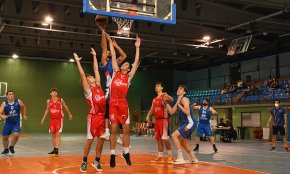 Triomf del CB Cambrils davant el Carme Bàsquet en el primer partit de lliga a casa