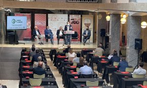 S'enceta el cicle sobre el canvi climàtic i les energies renovables, a la Llotja de Reus