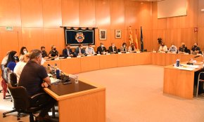 La renúncia de l'acta de regidora d'Ana López del PSC deixa una cadira buida al ple abans de la incorporació d'Alfredo Clua