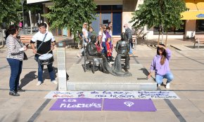 Les Filomenes fan un minut de soroll per denunciar les violències masclistes