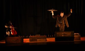 La sala de teatre del Casal acull «Els darrers dies de la Catalunya republicana» dins el cicle de Memòria de Tardor