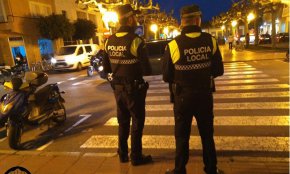 Detingut un conductor, positiu en cocaïna i cànnabis, que duia documentació falsa i que va agredir a agents de la Policia Local