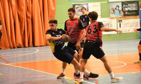 El CH Cambrils encaixa la primera derrota de la temporada a la pista del CH Laietà Argentona