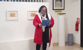L'artista cambrilenca Montserrat Recasens presenta l'exposició «T'escric», una col·lecció de cartes pintades i segellades