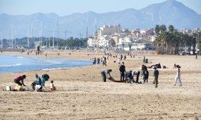 Adeú al 2021 amb temps primaveral i les platges com a protagonistes inesperades
