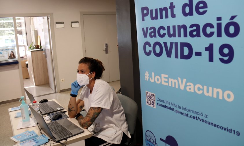 Sanitat opta per escurçar el termini en la nova actualització de l'estratègia de vacunació