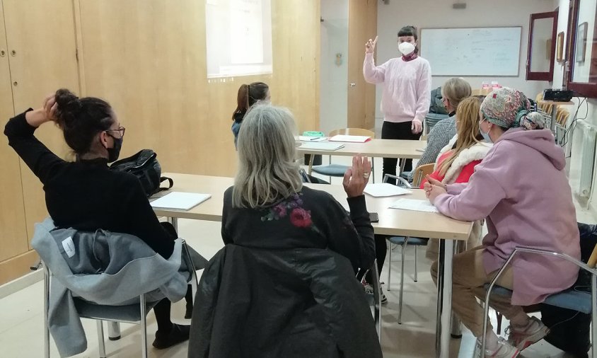 Imatge d'una de les sessions formatives del Servei de Primera Acollida