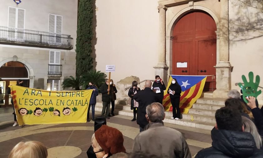Concentració de Vila-seca, el passat 10 de gener, en defensa del model d'immersió lingüística en català