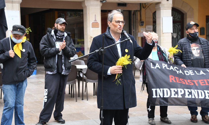 El president Quim Torra, en un moment del seu parlament, ahir al matí, a la plaça de la Vila