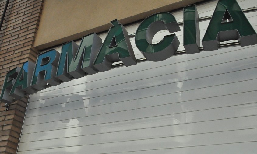 Les farmàcies col·laboradores s'encarregaran d'informar, facilitar el kit, fer el registre i el seguiment