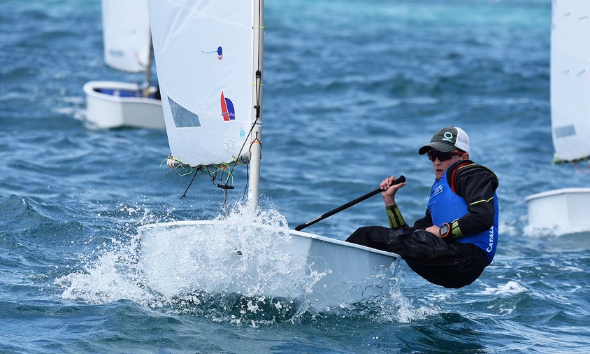 Joan Domingo, en un moment d'una de les proves del Campionat d'Espanya d'Optimist