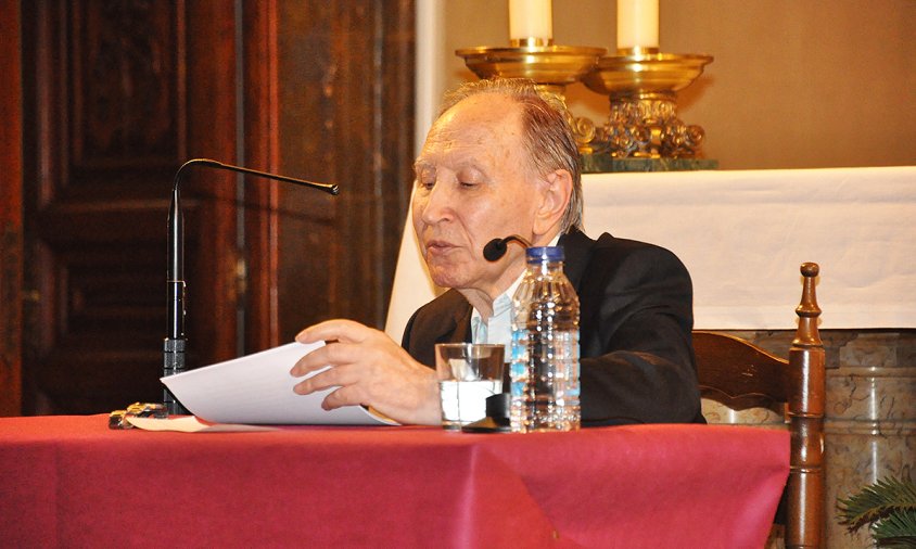 Josep Massot, en la seva conferència a l'Ermita, l'octubre de 2018