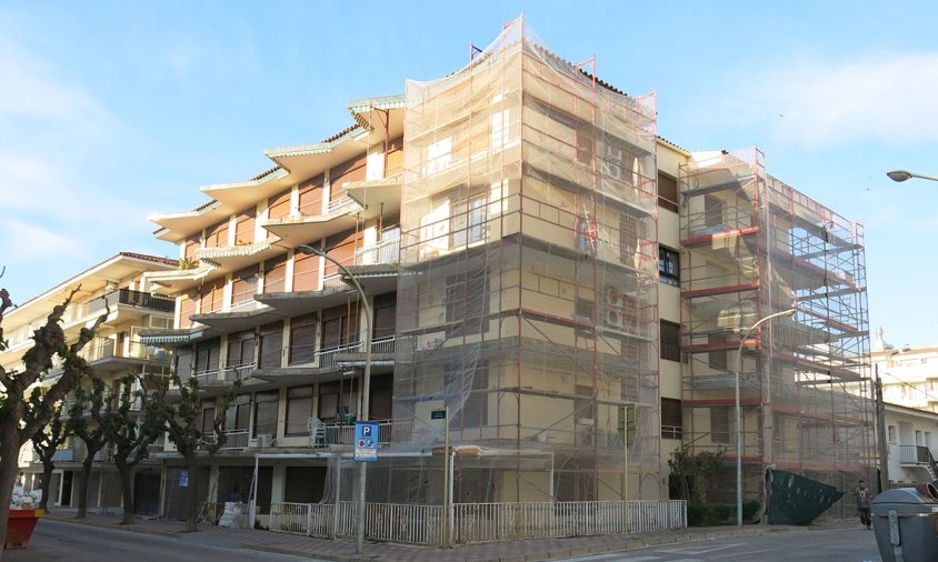 Edifici en obres a Cambrils