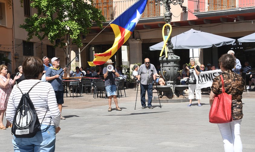 Concentració de les Àvies i Avis, ahir, a la plaça de la Vila