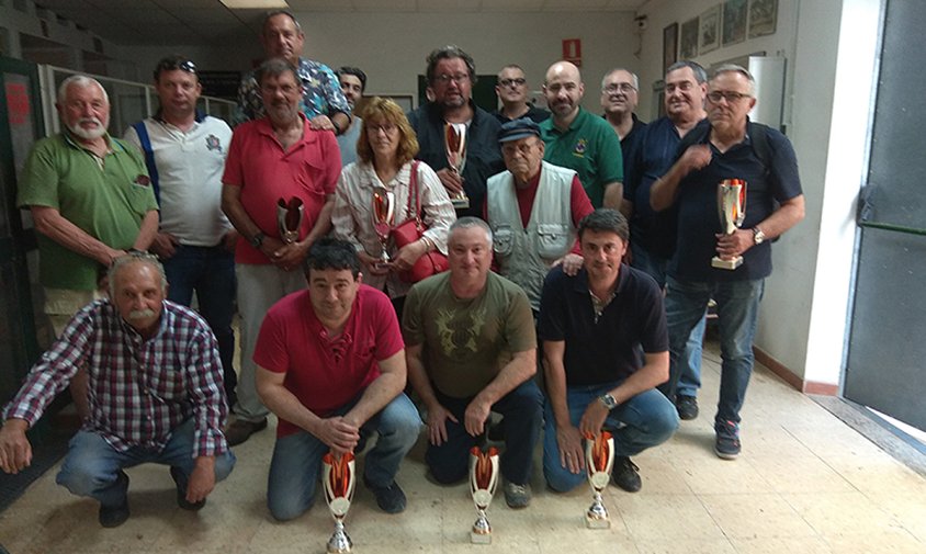 Foto de grup dels tiradors que van participar a la tirada de la Fira