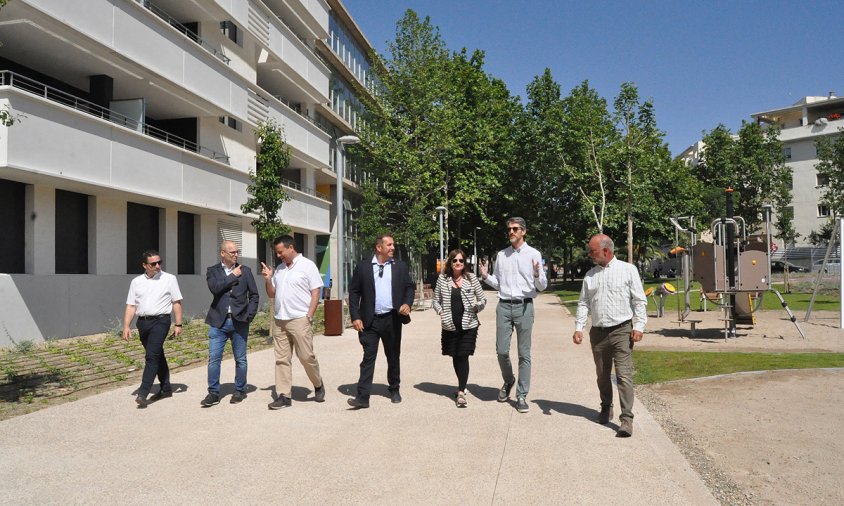 Imatge de la passejada d'ahir al matí després de l'obertura d'aquest nou passeig