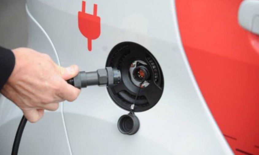Es preveu aprovar un nou permís de conduir B-1 perquè els majors de 16 anys puguin conduir vehicles elèctrics