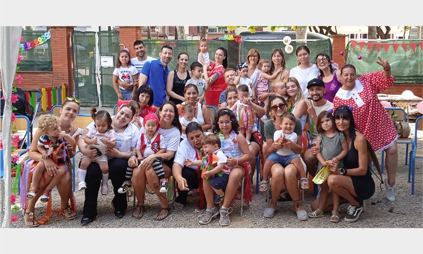 Foto de grup de la festa de cloenda dels Saltirons