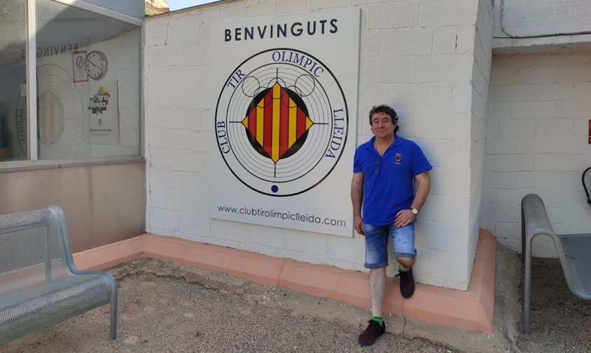 Jesús Arribas al Club de Tir Olímpic Lleida, on va tenir lloc el campionat d'armes històriques de retrocàrrega
