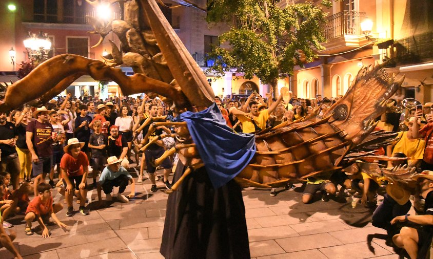 La Galera en el ball de final de recorregut, a la plaça de la Vila, ahir a la nit