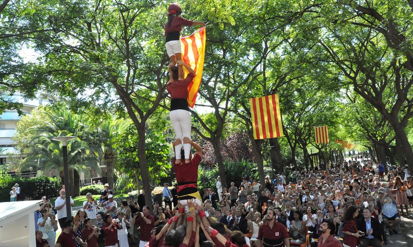 Pilar de 4 dels Xiquets de Cambrils, ahir al migdia, a l'acte institucional de la Diada