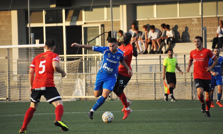 El Cambrils Unió i el Balaguer es van enfrontar aquest passat dissabte a la tarda a l'estadi municipal cambrilenc