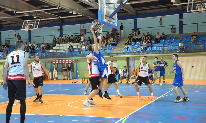 Imatge del primer partit de lliga del CB Cambrils disputat a finals de setembre