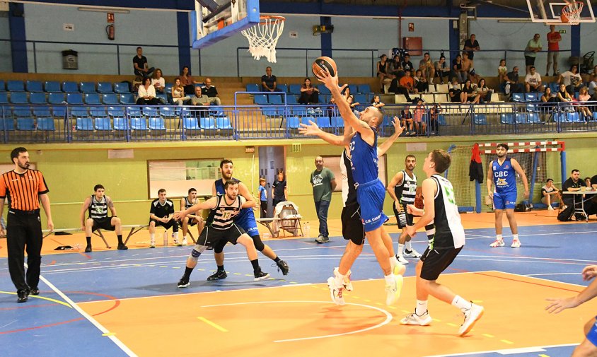 Imatge d'un partit del Cofran CB Cambrils aquesta temporada