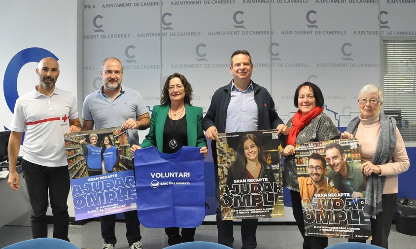 Presentació del Gran Recapte del Banc dels Aliments, ahir al matí. D'esquerra a dreta: Víctor Mangrané, Alfredo Clúa, Yolanda Quílez, Oliver Klein, Dolors Sabaté i Maria Bertran