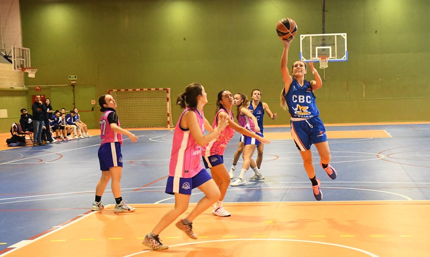 El Cofran CB Cambrils femení va perdre, aquest passat diumenge, davant el CB Morell en el partit disputat al Palau Municipal d'Esports