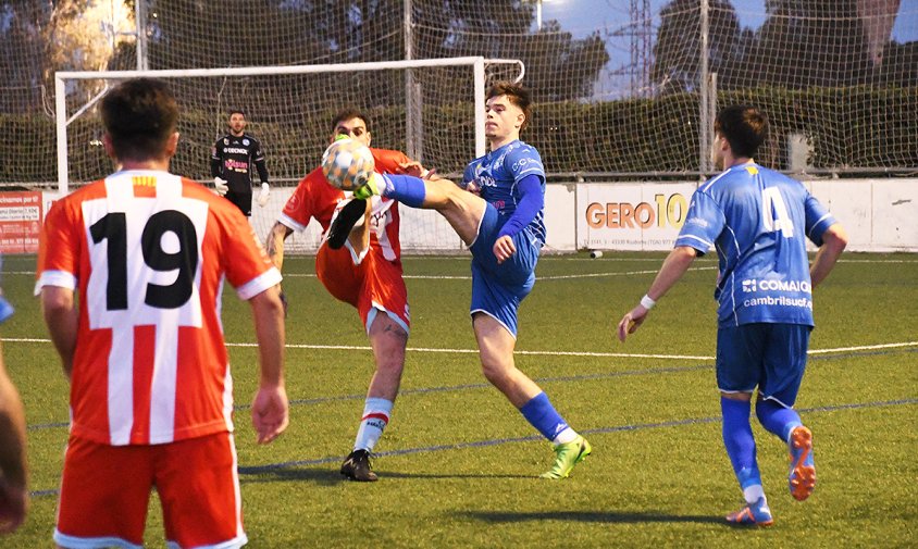 El Cambrils Unió va perdre davant el Martorell en el partit disputat el passat dissabte a la tarda a l'estadi municipal