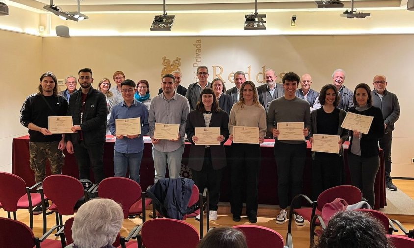 Foto de grup dels alumnes premiats per la Fundació Reddis