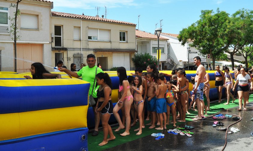 Els veïns del Nou Cambrils celebren les seves festes de barri