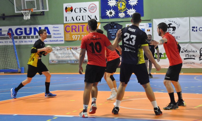 Imatge del partit de la primera volta de la lliga entre el CH Cambrils i el CH Castellbisbal, disputat el passat octubre