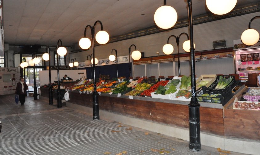 Imatge de l'interior del Mercat Municipal de la Vila, a finals del passat mes de novembre