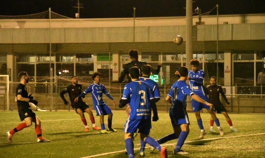 Partit de la primera volta de la lliga entre el Cambrils Unió B i el Reus de Tota la Vida, disputat el passat desembre