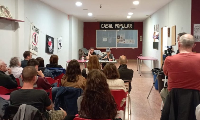 La xerrada d'Ángela Fernández es va fer al Casal Popular "El Polvorí"