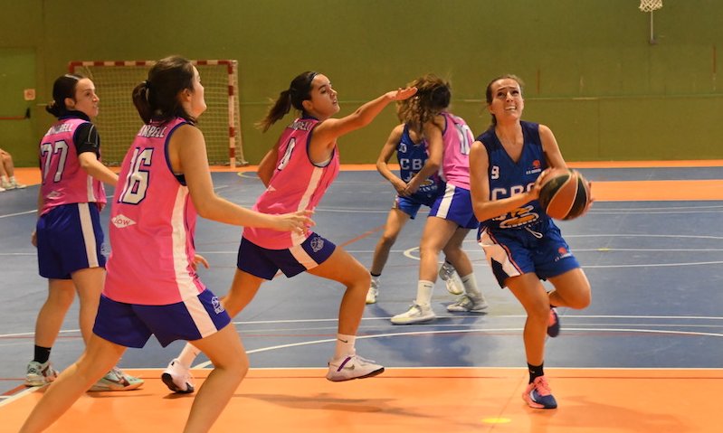 Imatge d'un partit del CB Cambrils femení aquesta temporada