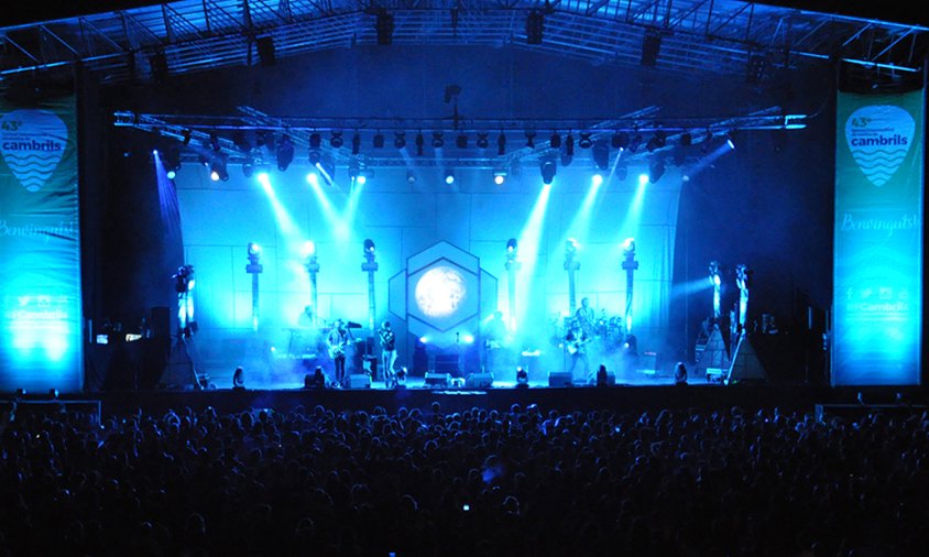 L'any passat, grups com Love of Lesbian van omplir el Parc del Pinaret en la darrera edició del FIMC