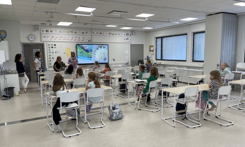Professors de l'escola Guillem Fortuny participant en una classe a Finlàndia