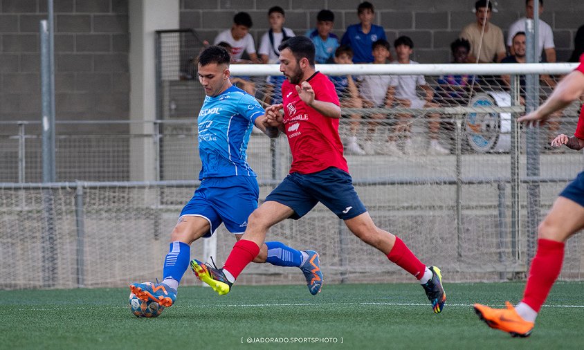 El Cambrils Unió es va imposar al Gandesa en el partit disputat aquest passat dissabte a la tarda a l'estadi municipal