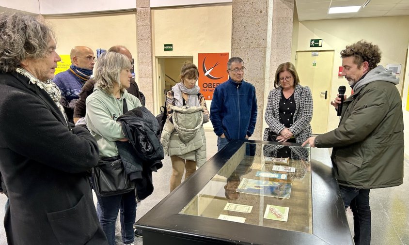 Sergi Freixes va explicar l'exposició als assistents