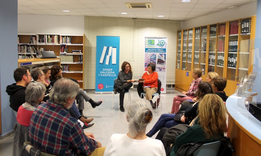 La presentació va anar a càrrec d'Isabel Castro